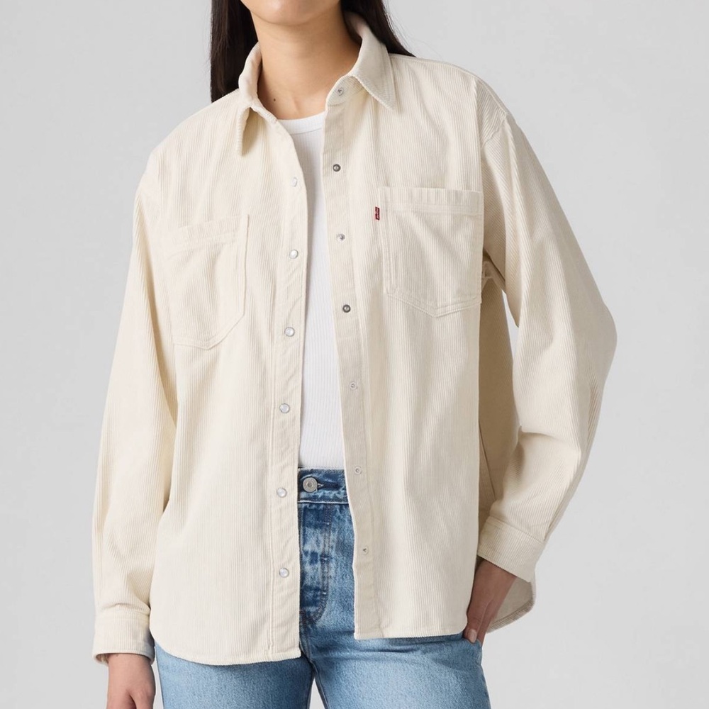Ivory corduroy Levi’s button down size medium